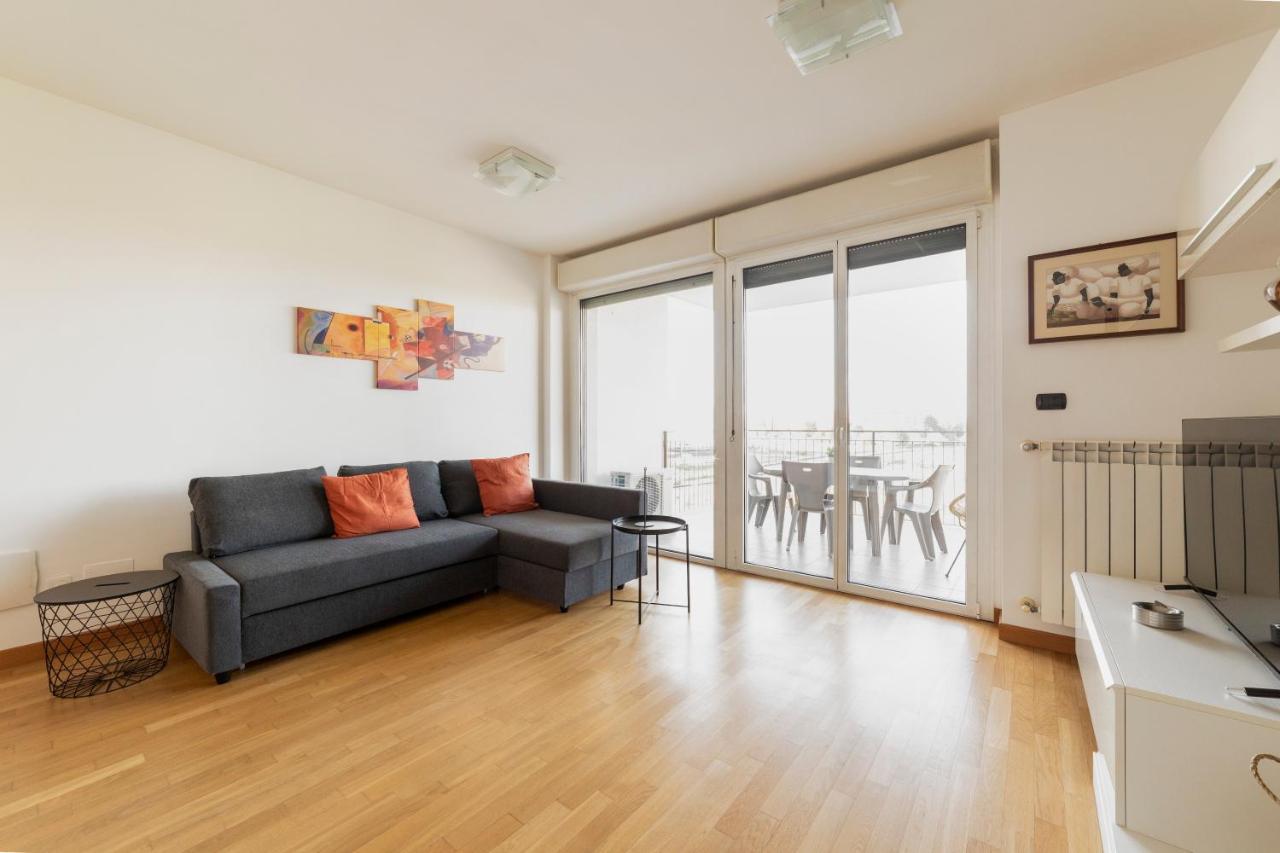 Appartement Milano Rogoredo Apt With Terrace! Extérieur photo